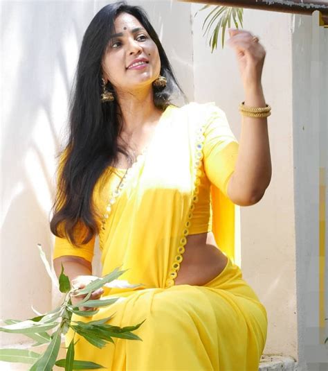 Shanaya Shaanu Yellow Saree Stills