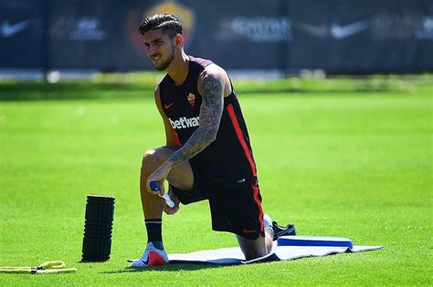 88 touches 2 goals 6 shots/4 on target 1 big ch. Lorenzo Pellegrini Wiki 2020 - Girlfriend, Tattoo, Salary ...