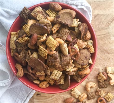 This puppy chow recipe is such an easy snack idea that the kids go nuts for. Rice Chex Puppy Chow Recipe - Best Puppy Chow (aka Chex ...