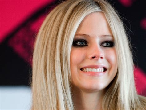 Wallpaper Face Women Model Blonde Long Hair Red Celebrity Singer Avril Lavigne
