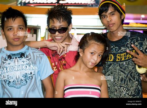 Cebu Mall Girls