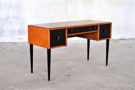 You work in your office everyday, so the right modern office desk is essential. SELECT MODERN: Mid-Century Modern Paul Frankl Desk Vanity ...
