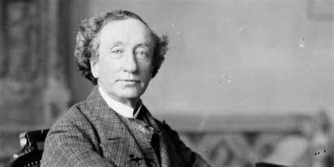 Macdonald bleef niet lang zonder macht; 6 Sir John A. Macdonald Facts To Mark His 200th Birthday