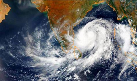 Kerala declares public holiday in five districts, exams postponed. Umpun Intensifies; Super Cyclone To Strike West Bengal ...