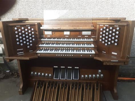 Viscount 3 Manual Digital Classical Church Organ In Irvine North