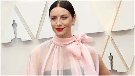 Outlander S Caitriona Balfe Surprises Fans With An Unexpected Baby