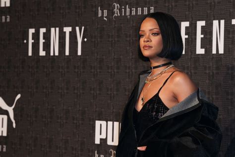 rihanna s net worth fenty s phenomenal rise