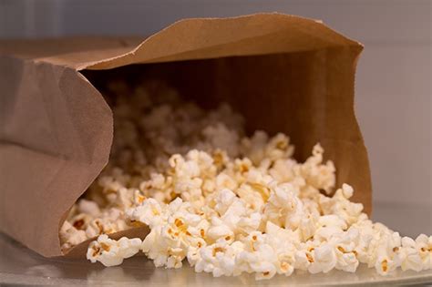 Fold the top of the bag over a few times to seal it. Salted Caramel Popcorn {Chewy} - Cooking Classy