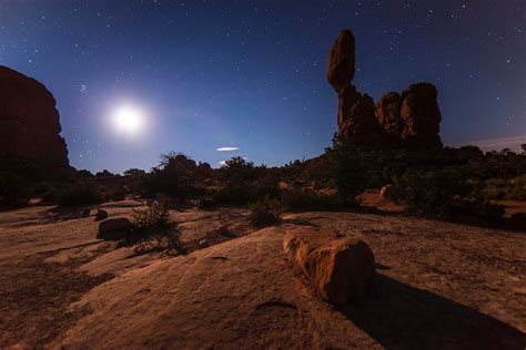 Wallpaper Id 217084 Setting Sun On A Starry Sky Over A Red Desert