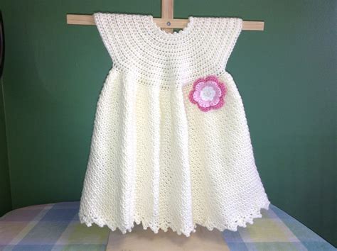 Pretty Crocheted Dresses And Skirts For Summer