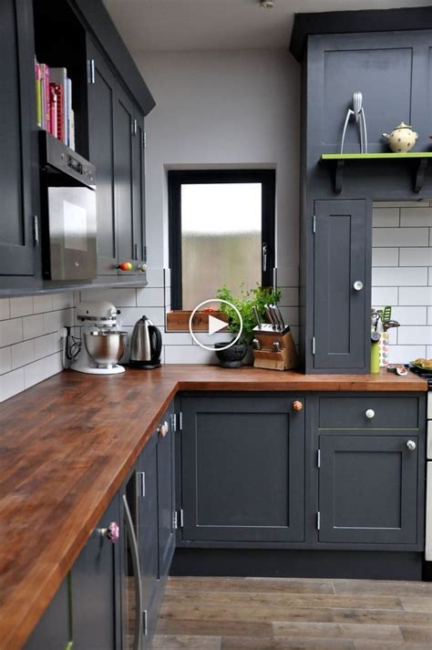 Painting kitchen cabinets yourself will save you over half the cost of having a professional paint them for you and significantly more than fitting out an entirely new kitchen. 41 Elegant Rustic Farmhouse Kitchen Cabinets Ideas - ABCHOMY | Kitchen backsplash designs ...