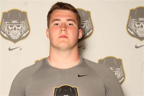 Michigan Football Recruiting OT Andrew Stueber Commits To The Wolverines Maize N Brew