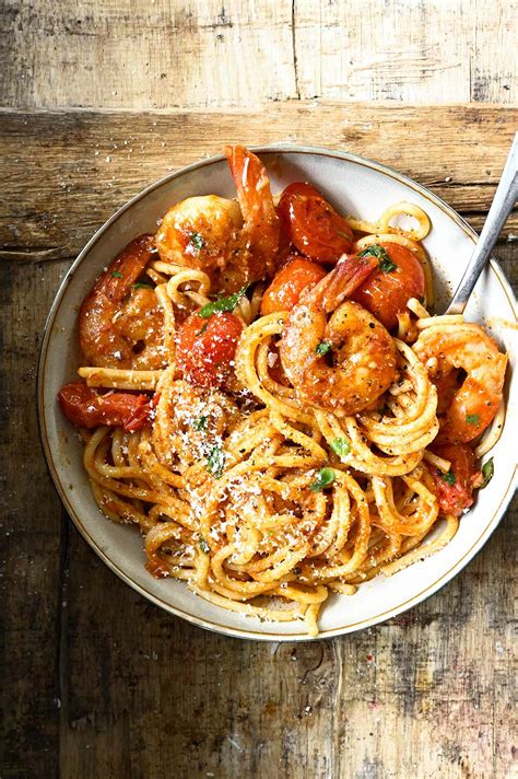 Spicy Tomato Shrimp Spaghetti Serving Dumplings