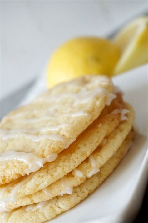 They can be enjoyed plain, dusted with confectioners sugar (my favorite), or frosted with a. Easy Lemon Cookie Recipe