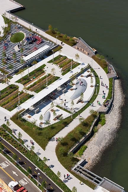 Hunters Point South Waterfront Park By Thomas Balsley Associates