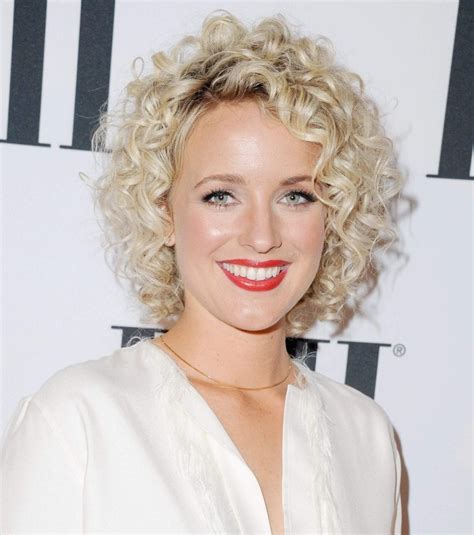 61 Awesome Curly Hairstyles For Women Over 50