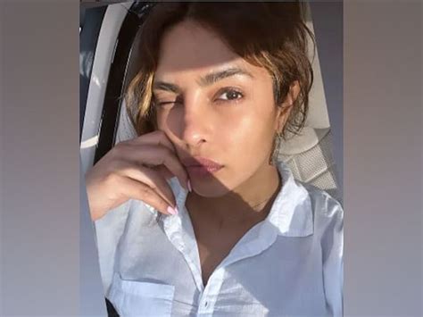 Priyanka Chopra Shares Sunkissed Selfie Fans Call Her Queen Theprint Anifeed