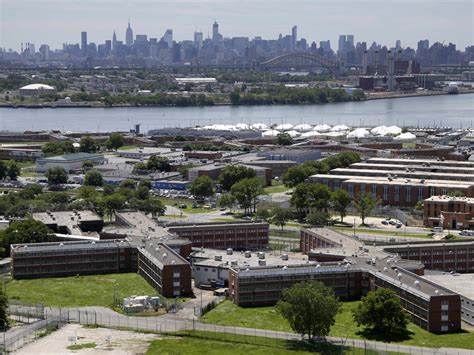 City Council Votes To Close New Yorks Notorious Rikers Island Jail