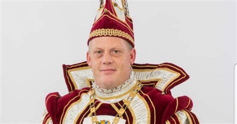Volg als eerste nieuwe updates over: Joost de Draaier prins van Beek; Han regeert nu in ...