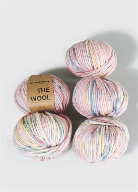 100 Wool Yarn Ball