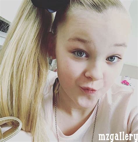 Jojo Siwa #SiwaSelfie [FOLLOW: @mzgallery] Dance Moms Group Dances