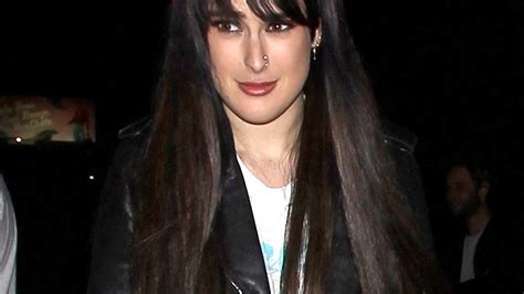 Rumer Willis Looks Just Like Demi Moore With Bangs Extensions Photos