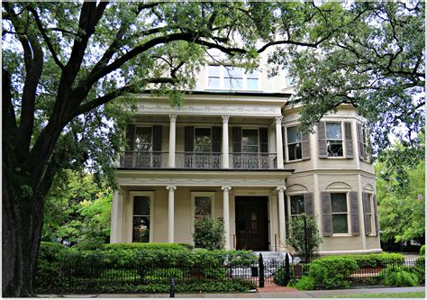 New Orleans Homes and Neighborhoods » New Orleans Mansions