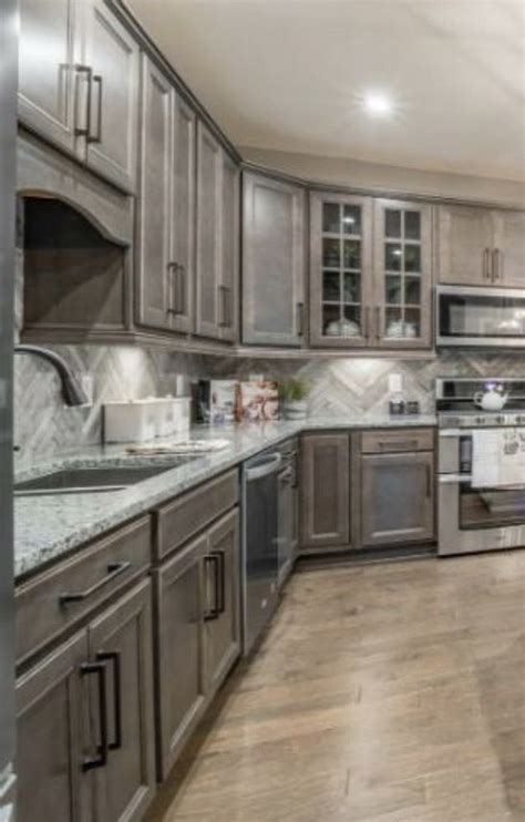 Before kitchen cabinet discounts' makeover for decades, tony, a gifted chef, had been whipping up homemade italian specialties for his wife, eleanor, in their tiny kitichen in pittsburgh. Can't wait for these cabinets!! | Kitchen, Home, Kitchen ...