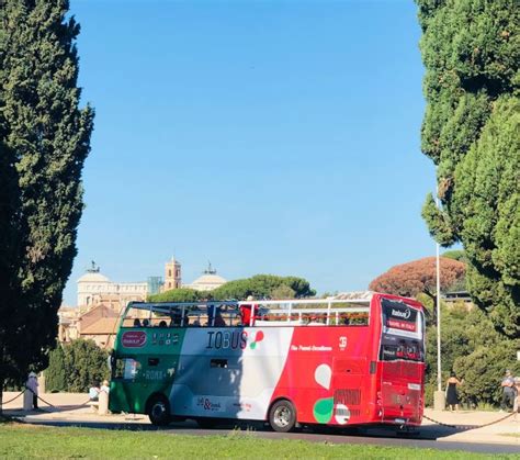 Roma Tour A Pie Y Billete De Autobús Con Paradas Libres Getyourguide