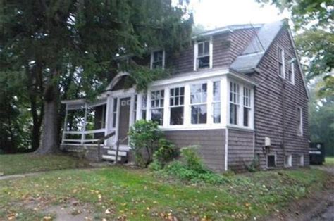 1517 Turnpike St Stoughton Ma 02072 Mls 71447262 Redfin