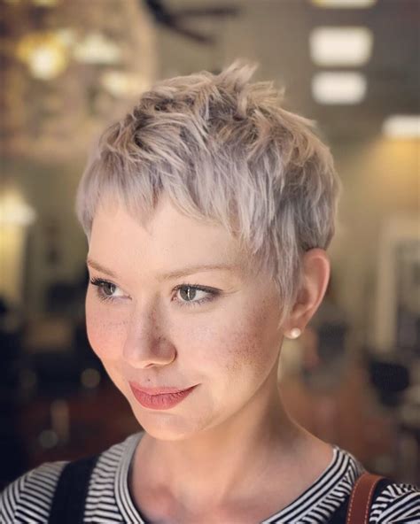 Best Short Hairstyles For Heart Shaped Faces In