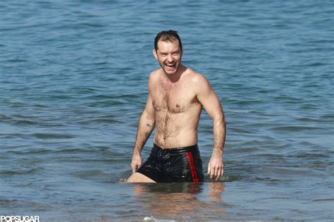 Jude Law Bodyboarding Shirtless In Hawaii Pictures
