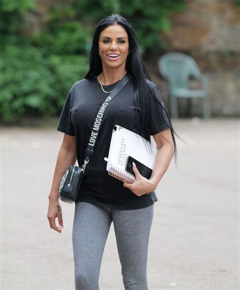 Katie price purple heart is a seductively feminine yet luxurious smelling fragrance. KATIE PRICE Out and About in Essex 06/16/2020 - HawtCelebs