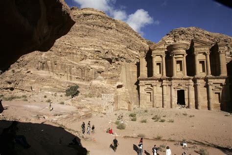 Mysterious Massive Ancient Monument Uncovered In ‘lost City Of Petra