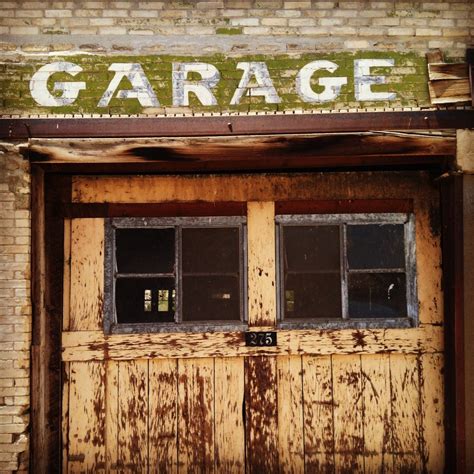 Pin By Anne On Signs Old Garage Garage Vintage Garage Ideas