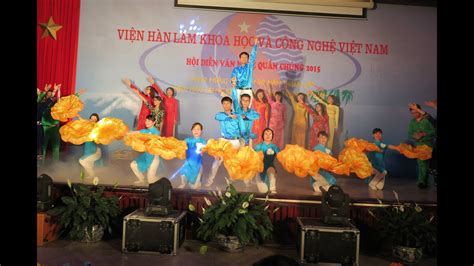 Nước cốt dừa là một nguyên liệu rất quan trọng trong ẩm thực của nước ta. Múa Vinh quang Việt Nam hay - YouTube