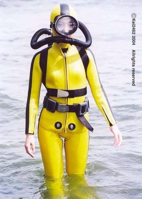 200 best frogwoman images scuba girl womens wetsuit wetsuit girl