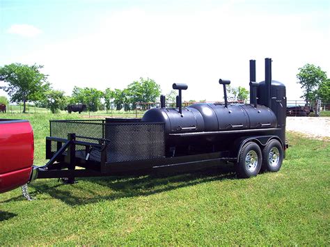 Forget running in and out of the house to cook and serve food. Large Single Grill - Johnson Custom BBQ Smokers