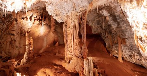 Le Gouffre Dans Le Top 10 Des Plus Belles Grottes De France Gouffre