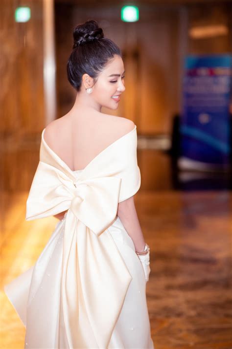 Phim hướng dương ngược nắng tập 31 donate for me: Ngắm gu thời trang "bánh bèo" ngoài đời của nữ chính ...