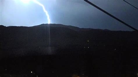 Watch Southern California Sky Lights Up As Lightning Strikes 2200