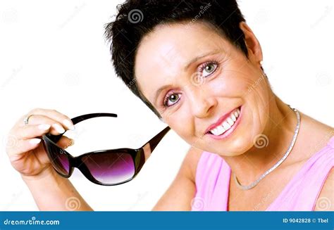 Mujer Madura Con Las Gafas De Sol Fotos de archivo libres de regalías