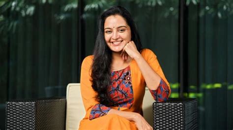 Check out the latest pictures, pics, manju warrier new photos, movie stills, event photos, manju warrier photoshoot and images of manju warrier. Manju Warrier gets injured on sets of Jack and Jill ...