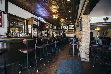 There are three grocery centers in the chicago neighborhoods on the north, south and west sides. Best Bars on Chicago's South Side - Thrillist