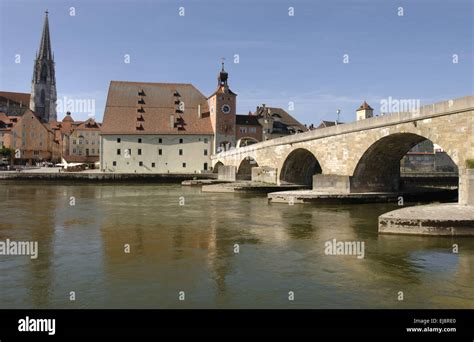 Regensburg Stone Bridge Danube Hi Res Stock Photography And Images Alamy
