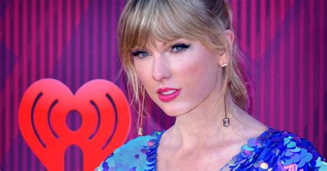 Taylor Swift Reportedly Threatened Microsoft Over Racist Chatbot