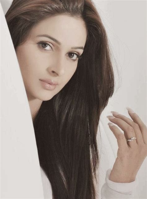 Hot Saba Qamar Pakistani Model Latest Pictures Profile