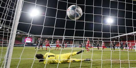 Home, away and third kits (if the team has a third kit) are all. Bundesliga, ecco il calendario della stagione 2020-2021