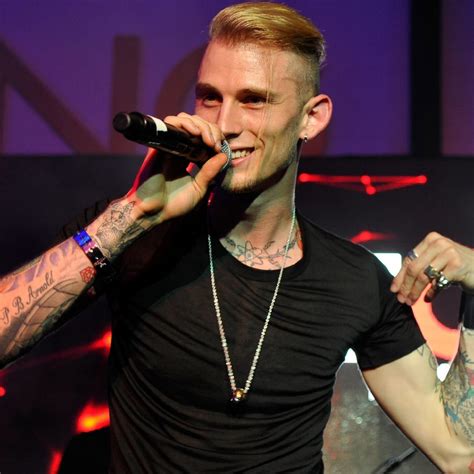 I think i'm okay by machine gun kelly, yungblud, & travis barker is available now! Machine Gun Kelly releases new song with shady title "Ex's ...
