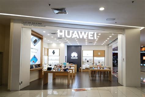 Huawei mobile sales in malaysia are rising pretty fast. HUAWEI Retail - HUAWEI Malaysia